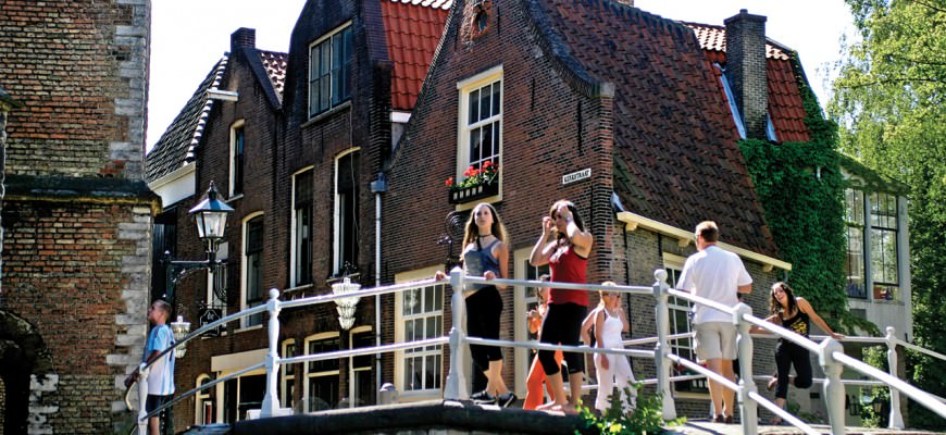 Travel to Delft in Holland