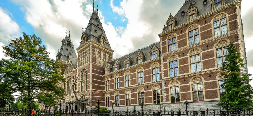 Rijksmuseum, one of the top 3 most popular museums in the World
